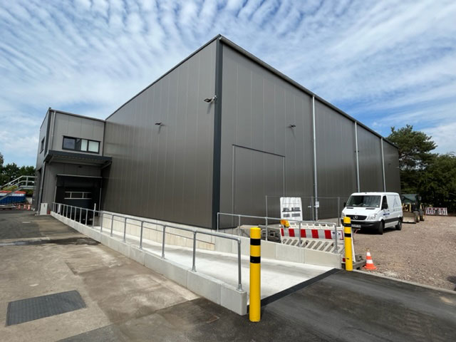 Fertigstellung der neuen Lagerhalle